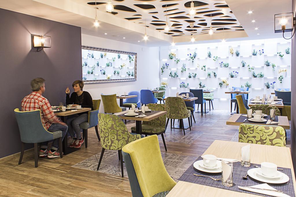 Apart-Suites Hostemplo Barcelona Buitenkant foto